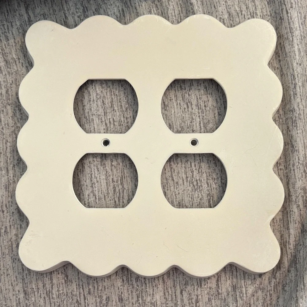 Restoration Hardware Ivory Scalloped Wall Plate